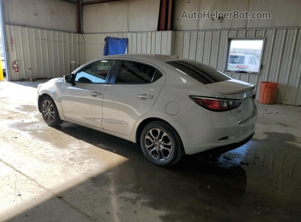 3MYDLBYVXLY711897 2020 TOYOTA YARIS White Tył lewy