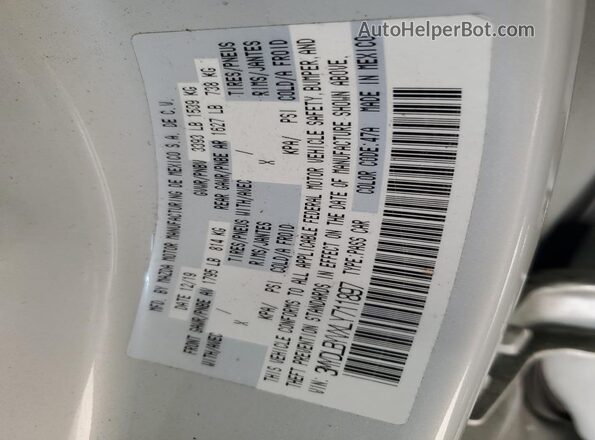 3MYDLBYVXLY711897 2020 TOYOTA YARIS White Widok komory silnika