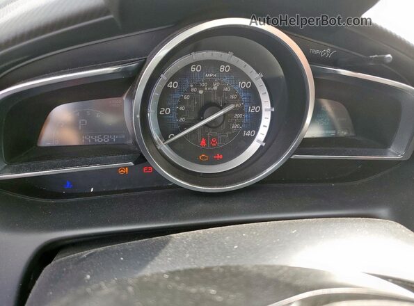 3MYDLBZV6GY128019 2016 TOYOTA SCION Черный Вид щитка приборов