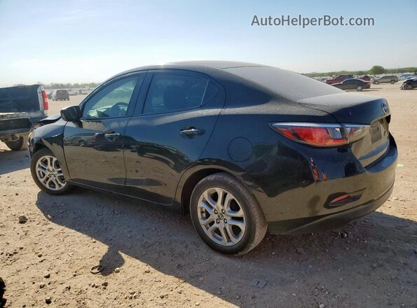 3MYDLBZV6GY128019 2016 TOYOTA SCION Черный Задняя левая четверть