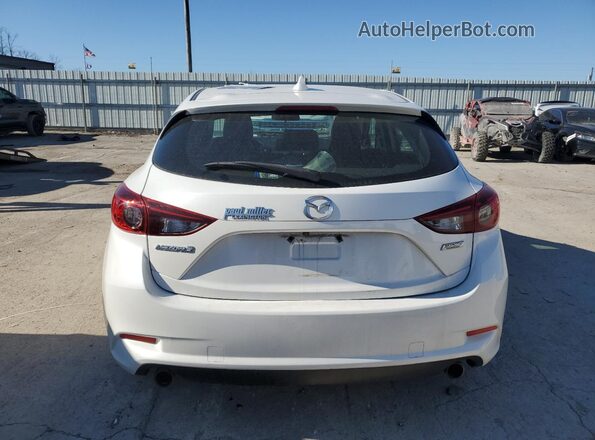 3MZBN1L38JM218978 2018 MAZDA 3 Белый 