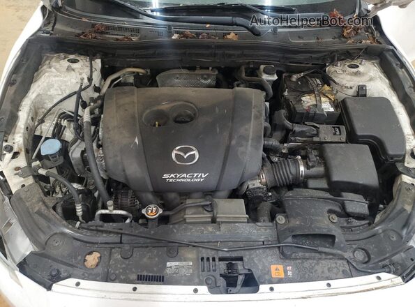 3MZBN1V34JM202676 2018 MAZDA 3 White Սալոնի հետևի տեսք