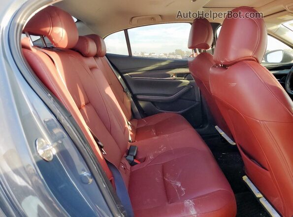 3MZBPBCMXRM417700 2024 MAZDA 3 Gray Vista de los asientos traseros