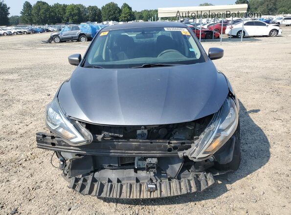 3N1AB7AP1JY226142 2018 NISSAN SENTRA Серебряный Вид спереди