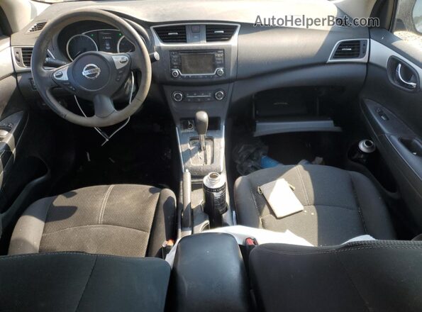 3N1AB7AP1JY226142 2018 NISSAN SENTRA Серебряный Вид панели приборов
