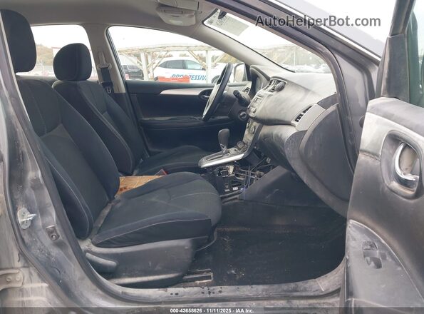 3N1AB7APXHY244679 2017 NISSAN SENTRA Gray Front interior view