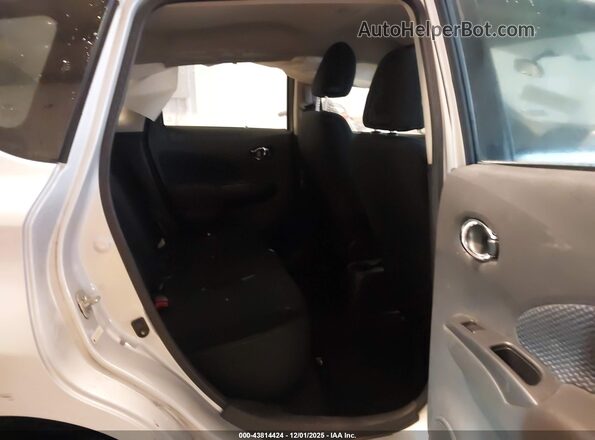 3N1CE2CP6JL363719 2018 NISSAN VERSA NOTE Серебряный 