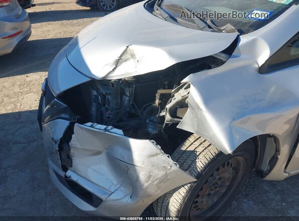 3N1CE2CP8JL360028 2018 NISSAN VERSA NOTE Silver Front view