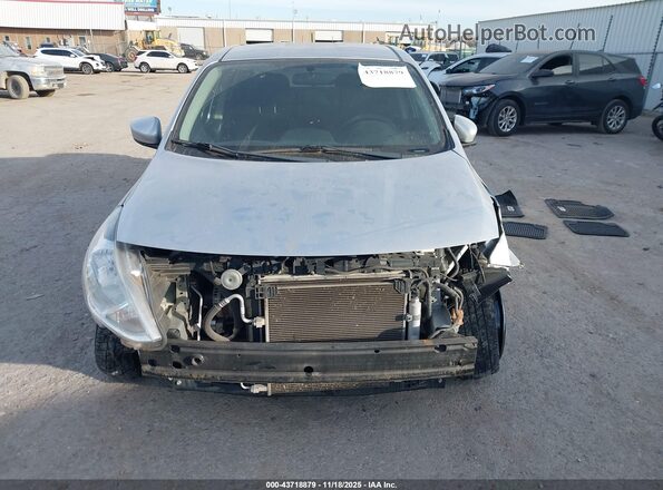 3N1CN7AP6HK418590 2017 NISSAN VERSA Серебряный 
