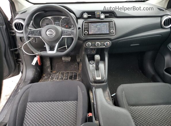 3N1CN8DV3LL838245 2020 NISSAN VERSA Серый Вид панели приборов