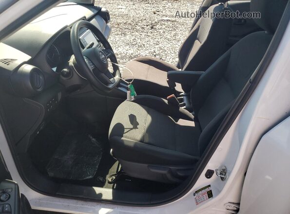 3N1CP5BV5RL526142 2024 NISSAN KICKS White Widok wnętrza z przodu