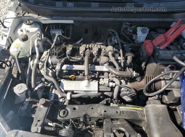 3N1CP5BV5RL526142 2024 NISSAN KICKS White Widok wnętrza z tyłu