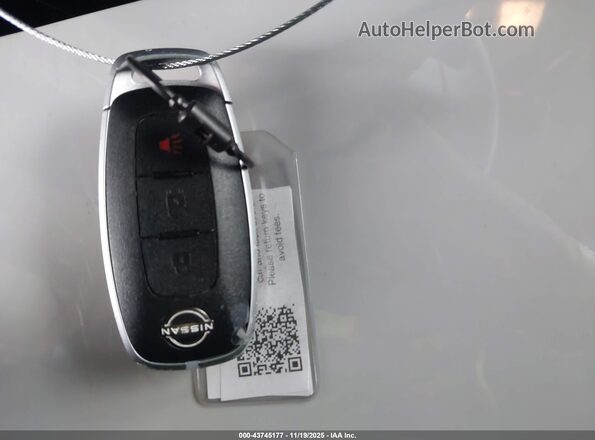 3N1CP5BV9PL572831 2023 NISSAN KICKS Черный Вид панели приборов