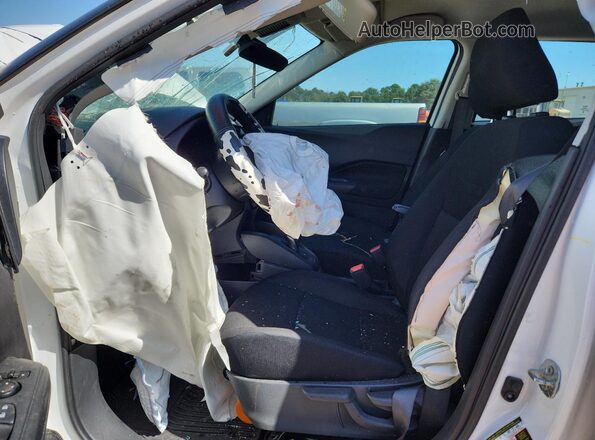 3N1CP5BV9RL581290 2024 NISSAN KICKS Белый Вид салона спереди