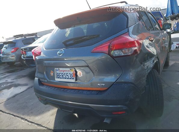 3N1CP5CU6JL504564 2018 NISSAN KICKS Серый 