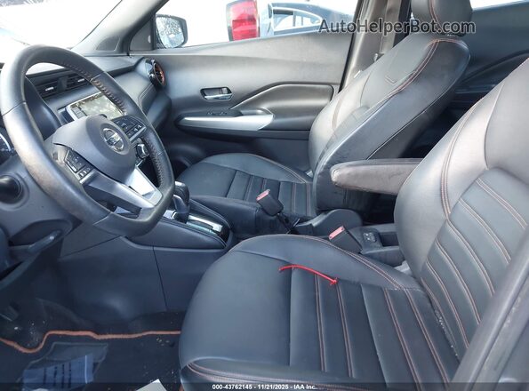 3N1CP5CU6JL504564 2018 NISSAN KICKS Серый 