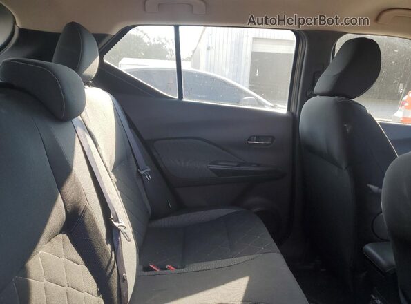 3N1CP5CV2LL503195 2020 NISSAN KICKS Silver Вид задньої частини салону