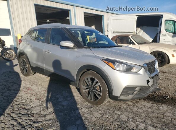3N1CP5CV5LL528401 2020 NISSAN KICKS Silver Front right
