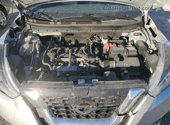 3N1CP5CV5LL528401 2020 NISSAN KICKS Silver Rear interior view