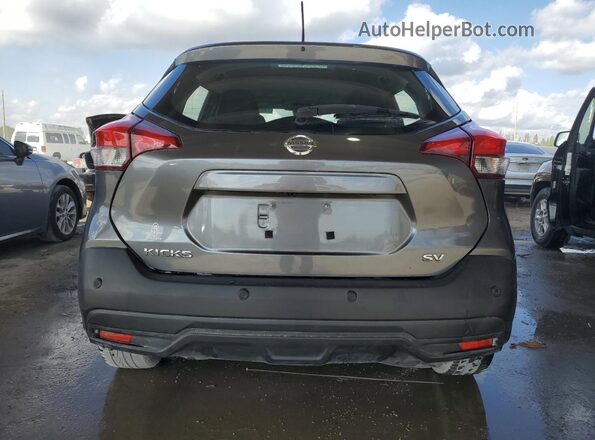 3N1CP5CVXLL540303 2020 NISSAN KICKS Gray Вид ззаду
