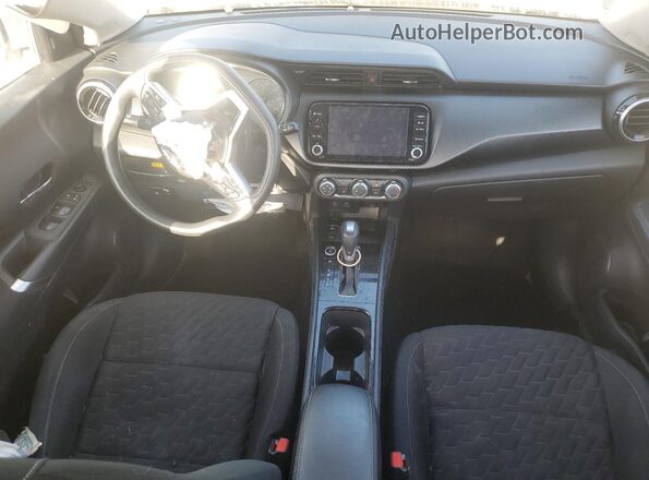 3N1CP5CVXPL468783 2023 NISSAN KICKS Gray Vista del salpicadero