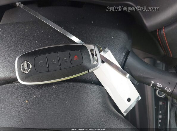 3N1CP5DV3PL549817 2023 NISSAN KICKS White Widok deski rozdzielczej