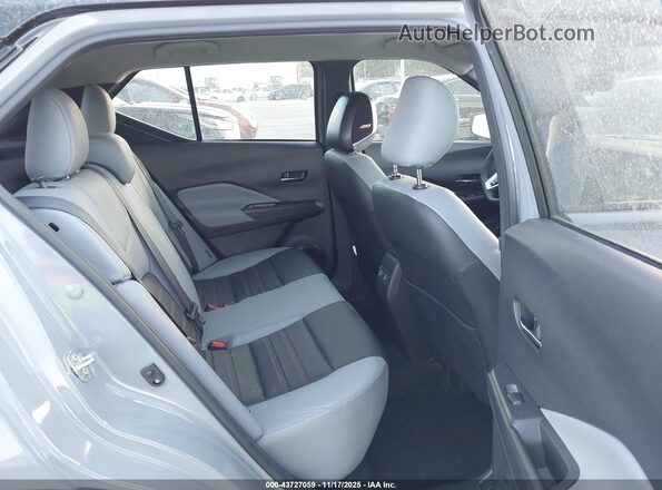 3N1CP5DV5RL565102 2024 NISSAN KICKS Серый Вид наклейки с VIN-кодом