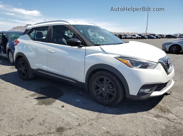 3N1CP5DV7LL564718 2020 NISSAN KICKS Белый Передняя правая четверть