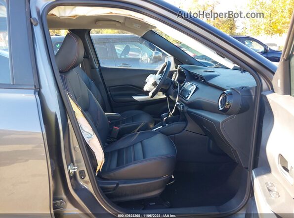 3N1CP5DV7LL579848 2020 NISSAN KICKS Серый Вид салона спереди