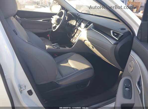 3PCAJ5BA1PF118185 2023 INFINITI QX50 White Вид салону спереду