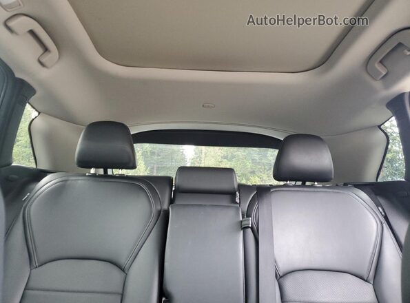 3PCAJ5BB1NF120637 2022 INFINITI QX50 Blue Rear seats view