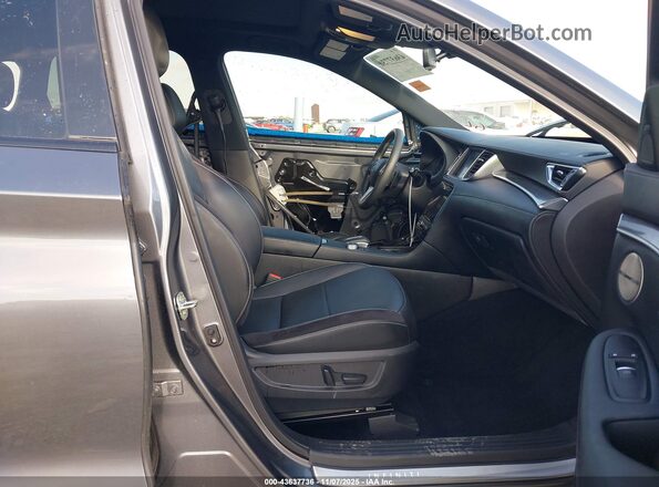 3PCAJ5FA8PF107355 2023 INFINITI QX50 Gray Front interior view