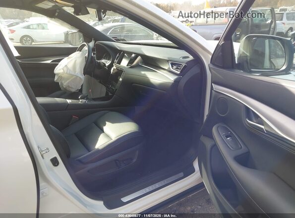 3PCAJ5J34NF105740 2022 INFINITI QX55 White 