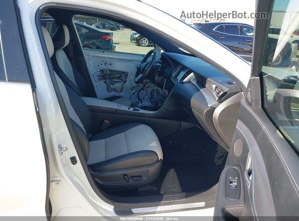 3PCAJ5J34NF113028 2022 INFINITI QX55 Белый Вид салона спереди