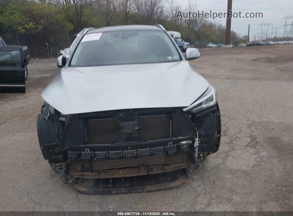 3PCAJ5M14LF121587 2020 INFINITI QX50 Silver Vista interior trasera