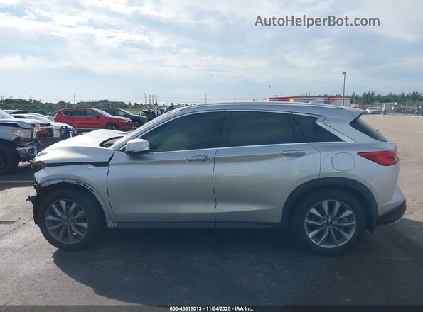 3PCAJ5M15LF105690 2020 INFINITI QX50 Silver 360 interior view