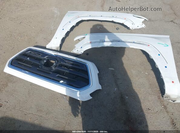 3TMBZ5DN3KM020115 2019 TOYOTA TACOMA Белый Вид щитка приборов