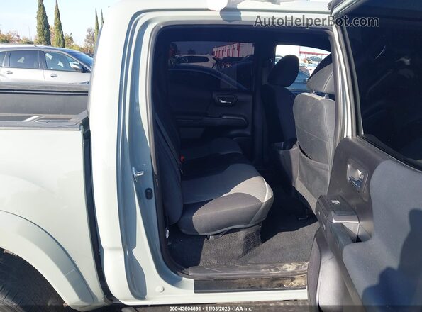 3TMCZ5AN4NM466237 2022 TOYOTA TACOMA Gray Вид наклейки з VIN-кодом