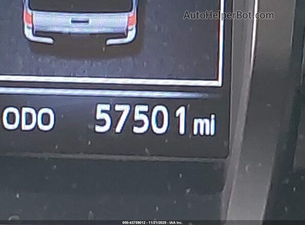 3TMCZ5AN9NM503556 2022 TOYOTA TACOMA Серебряный 