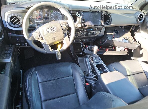 3TMDZ5BN3NM129724 2022 TOYOTA LE Синий Вид панели приборов