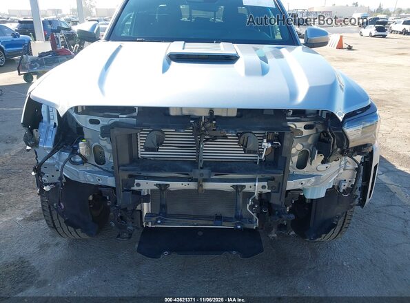 3TMKB5FN6RM023280 2024 TOYOTA TACOMA Silver Front view