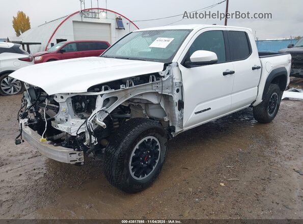 3TMLB5JN2RM063979 2024 TOYOTA TACOMA White Vista tres cuartos delantera izquierda