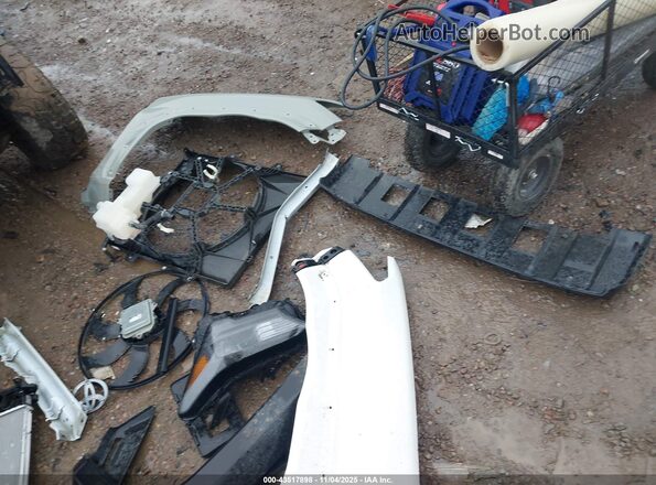 3TMLB5JN2RM063979 2024 TOYOTA TACOMA White 