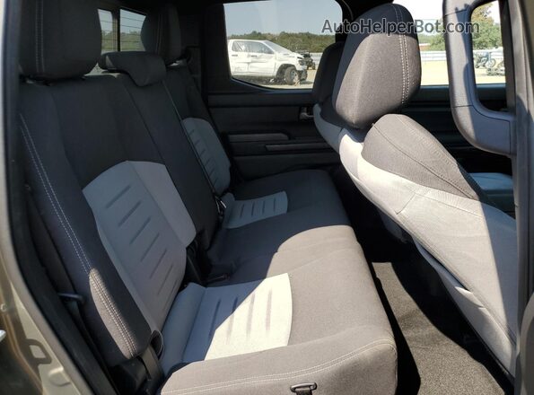 3TMLB5JN4RM012466 2024 TOYOTA LE Gray 