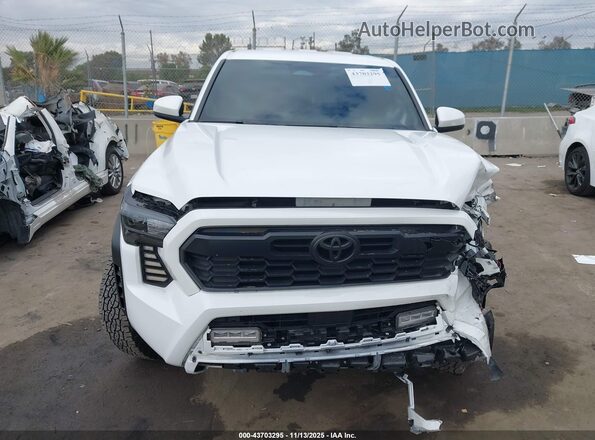 3TMLB5JN5RM046402 2024 TOYOTA TACOMA White Widok zestawu wskaźników