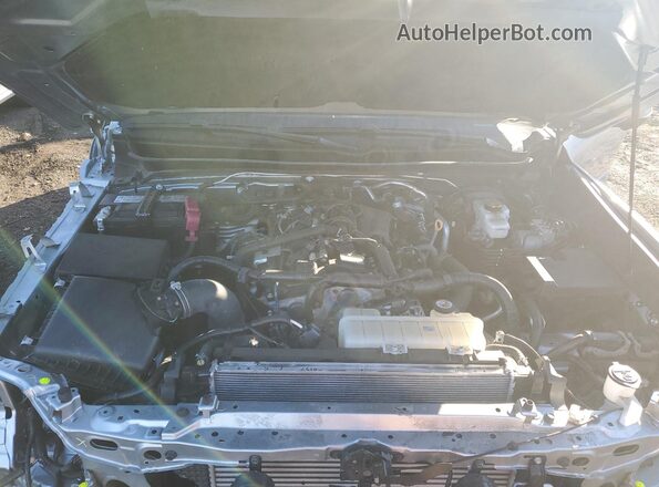 3TMLB5JN7RM004975 2024 TOYOTA LE Silver Вид задньої частини салону