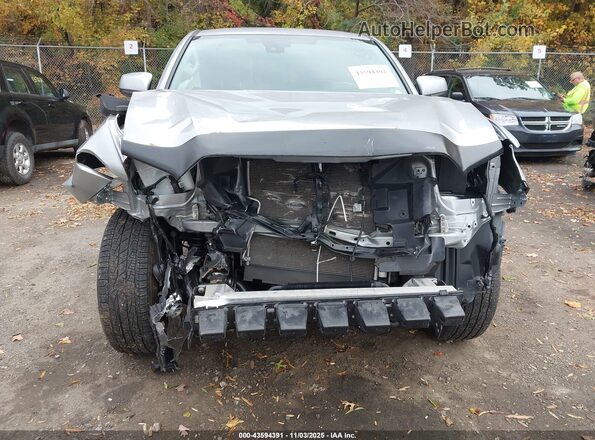 3TYCZ5AN5NT071567 2022 TOYOTA TACOMA Silver წინა ხედი