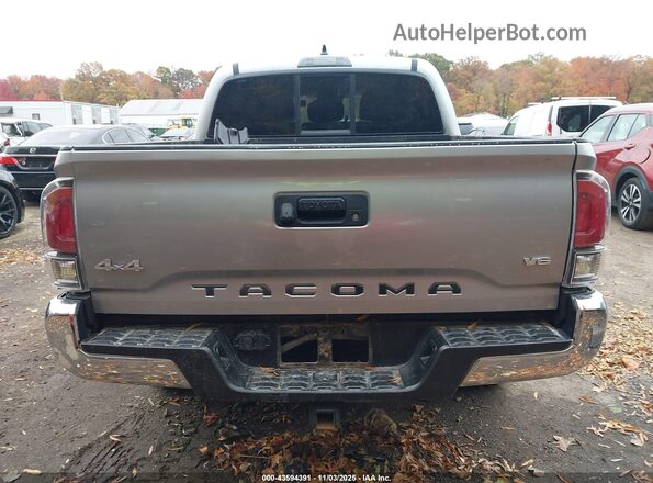 3TYCZ5AN5NT071567 2022 TOYOTA TACOMA Silver 