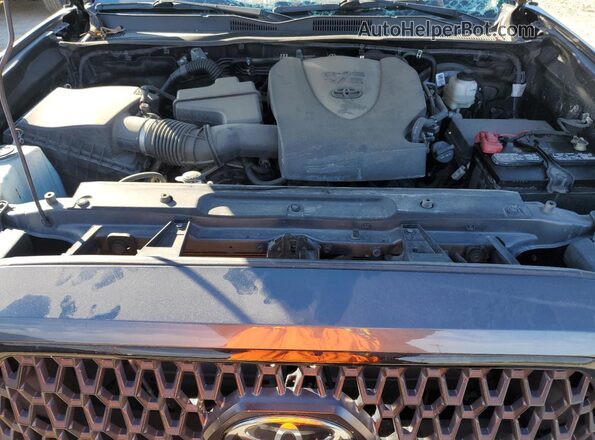 3TYGZ5AN8PT115002 2023 TOYOTA LE Charcoal Widok wnętrza z tyłu
