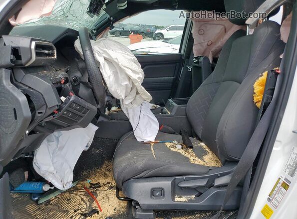 3TYJDAHN1RT004653 2024 TOYOTA TACOMA White Front interior view